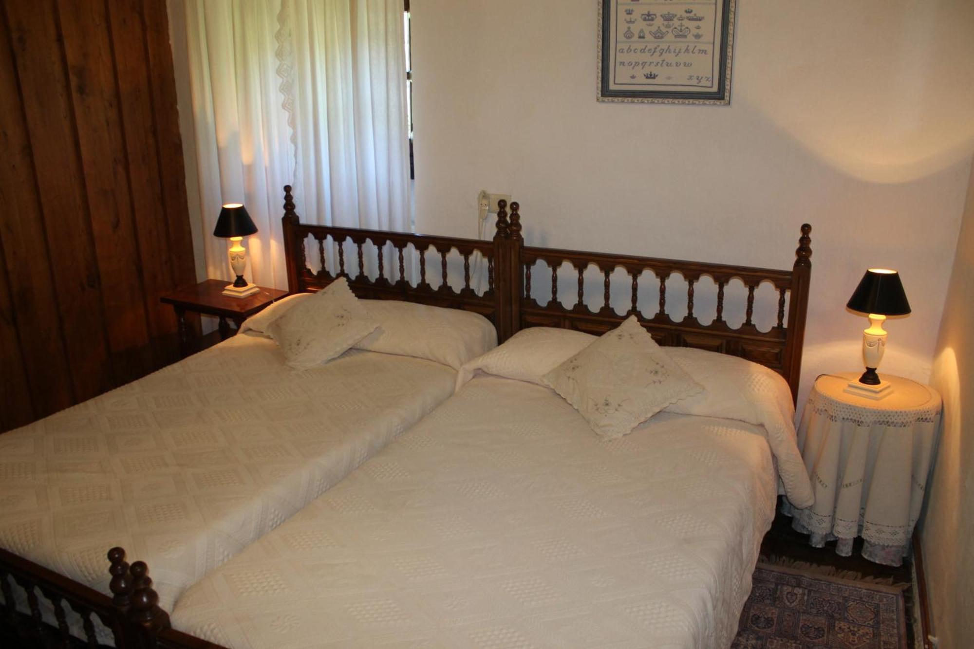 Casona De Trevino Guest House Cosgaya Exterior photo